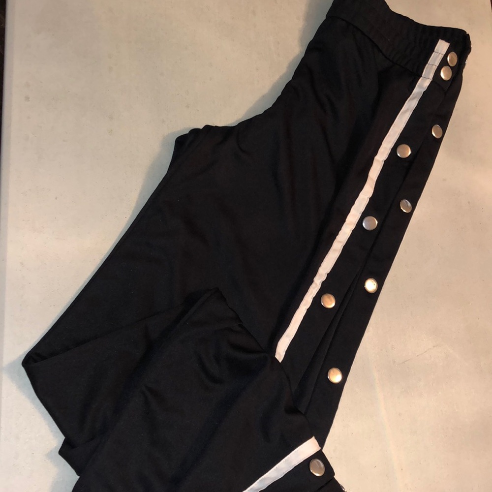 Fashion Nova button pants